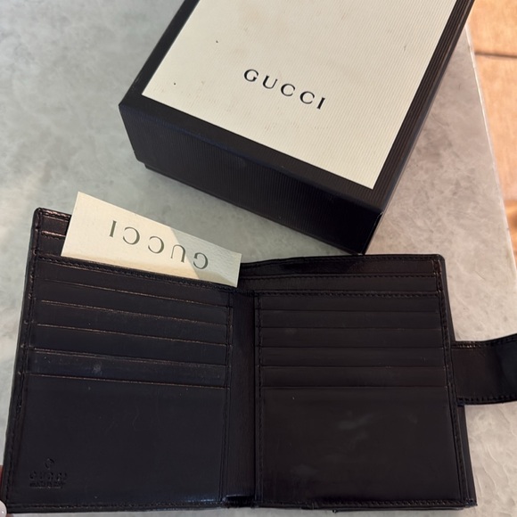 - Gucci black monogram canvas and leather compact wallet - Picture 5 of 8